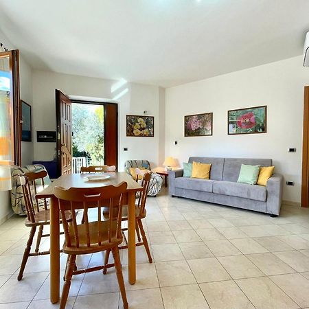 Le Corti Sarde Garden Apartment บารีซาร์โด ภายนอก รูปภาพ
