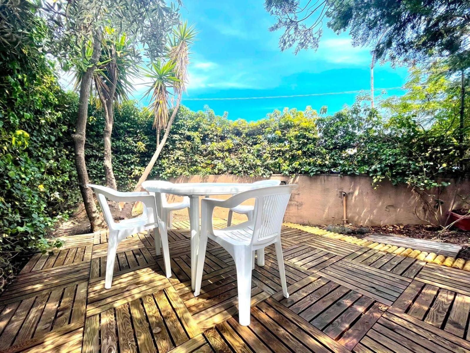 Le Corti Sarde Garden Apartment บารีซาร์โด ภายนอก รูปภาพ